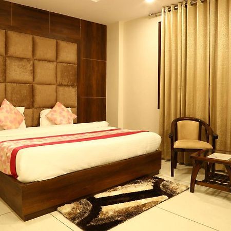 Hotel Kush Ganga - 50 Meter From Har Ki Pauri, ハリドワール エクステリア 写真
