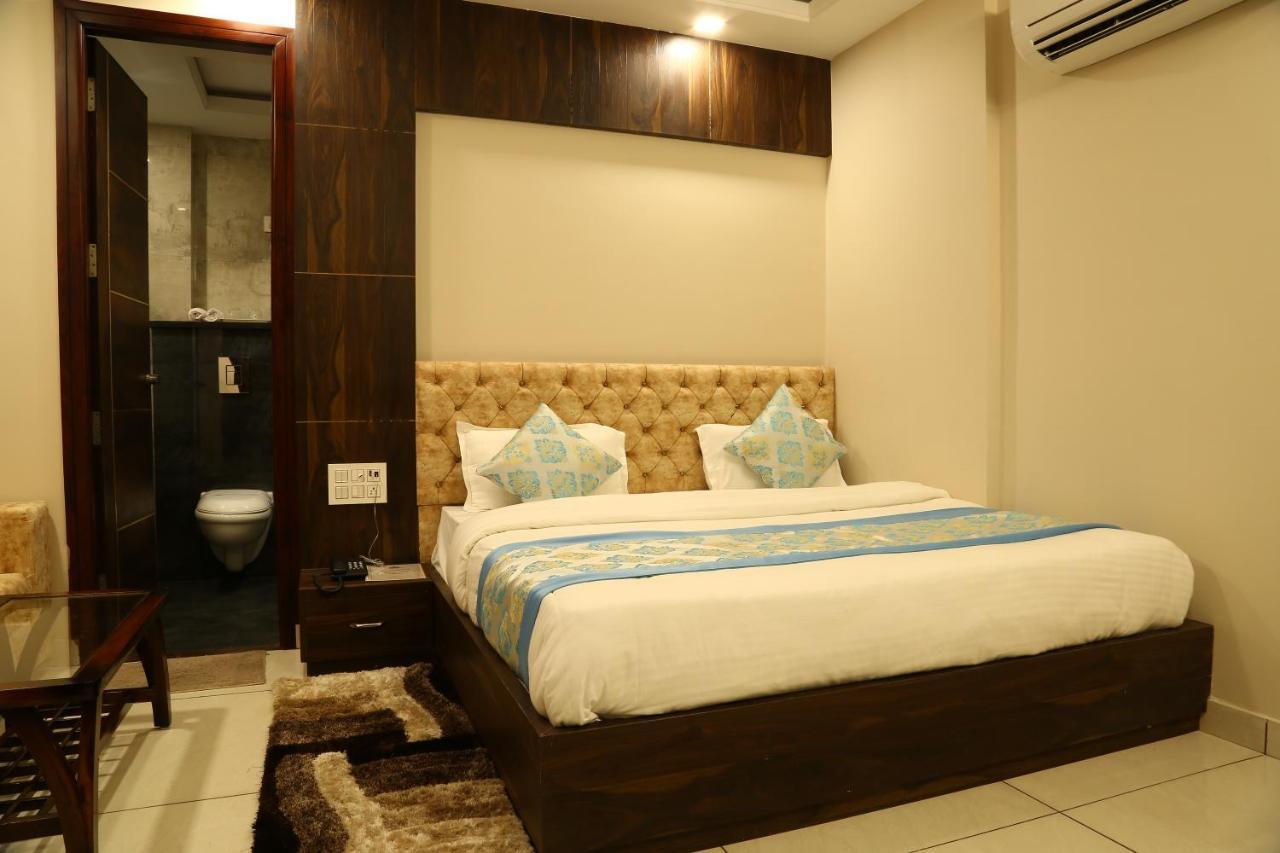 Hotel Kush Ganga - 50 Meter From Har Ki Pauri, ハリドワール エクステリア 写真