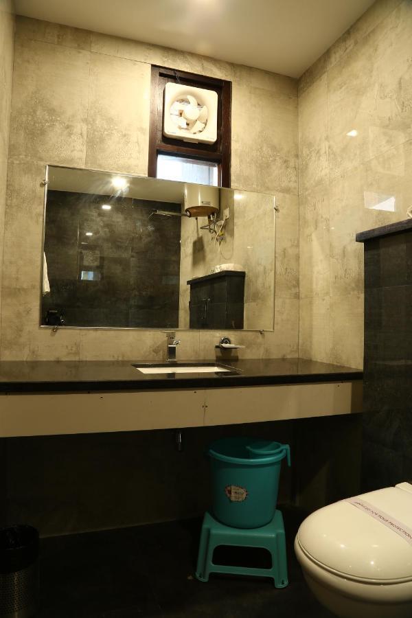 Hotel Kush Ganga - 50 Meter From Har Ki Pauri, ハリドワール エクステリア 写真