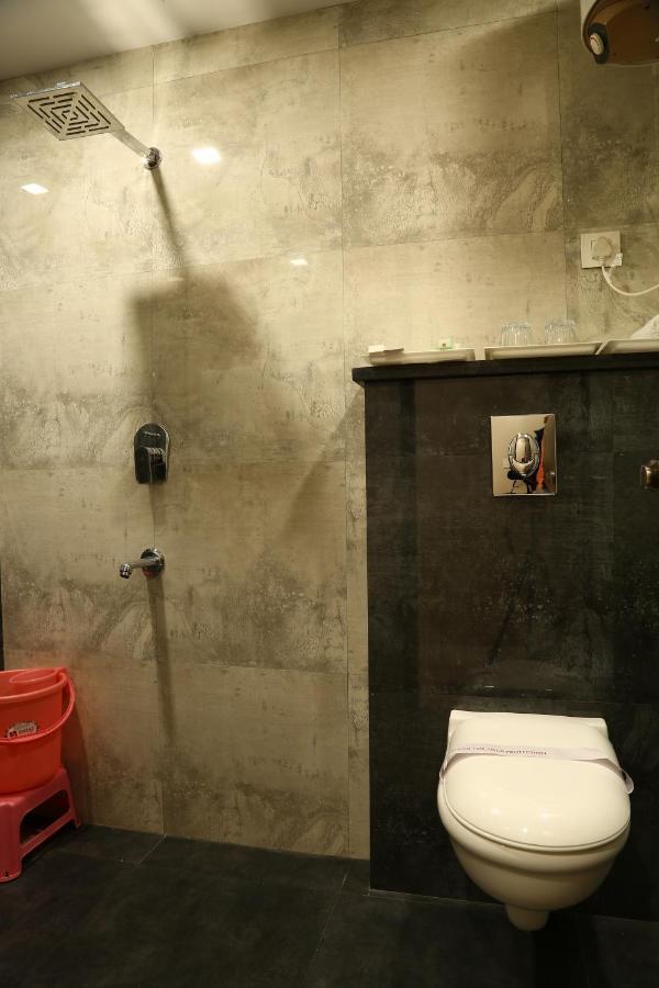 Hotel Kush Ganga - 50 Meter From Har Ki Pauri, ハリドワール エクステリア 写真